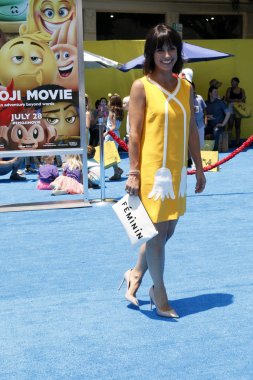 aktris Constance Zimmer 