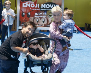 Joe Gnoffo, Penelope Charlevoix Gnoffo, Terra Jole ve Grayson Gnoffo