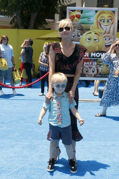 Jack Pratt, Anna Faris 