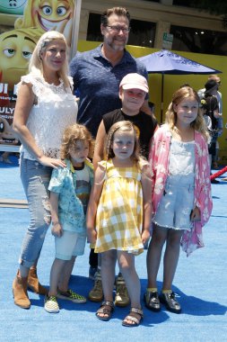  Tori Spelling, Dean Mcdermott, çocuk