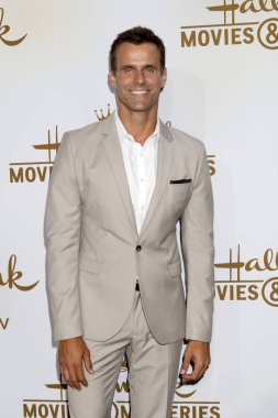 oyuncu Cameron Mathison