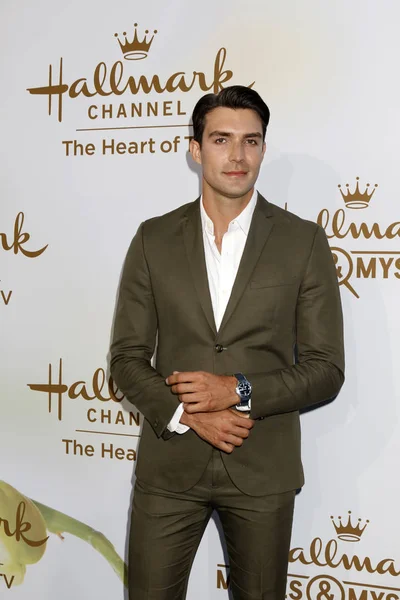 Actor Peter Porte – Stock Editorial Photo © Jean_Nelson #180364804