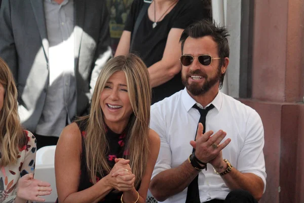 Jennifer Aniston, Justin Theroux — Photo