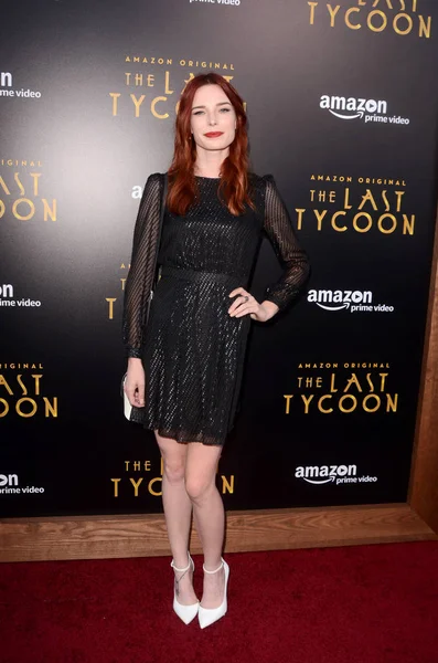 aktris Chloe Dykstra 