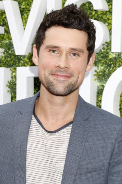 aktör Ben Hollingsworth