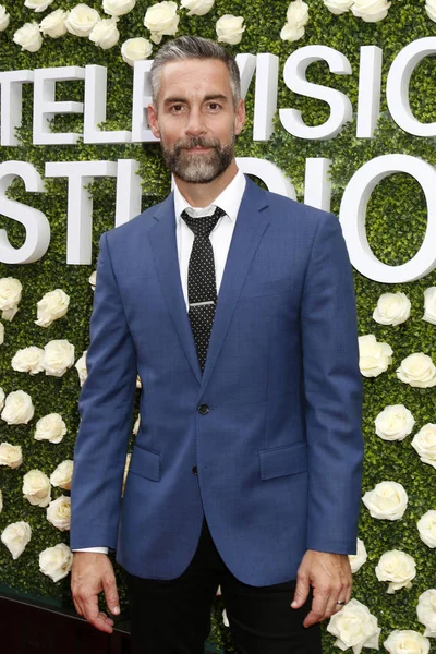 aktör Jay Harrington
