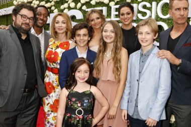 Bobby Moynihan, Jaleel White, Sharon Lawrence, Jack Dylan Grazer, Mandell Maughan, Reylynn tekeri, Skylar gri, Kelen Coleman, Christopher Paul Richards, Brian Unger 