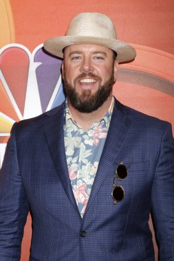 aktör Chris Sullivan