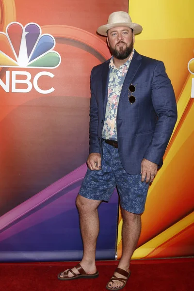 aktör Chris Sullivan