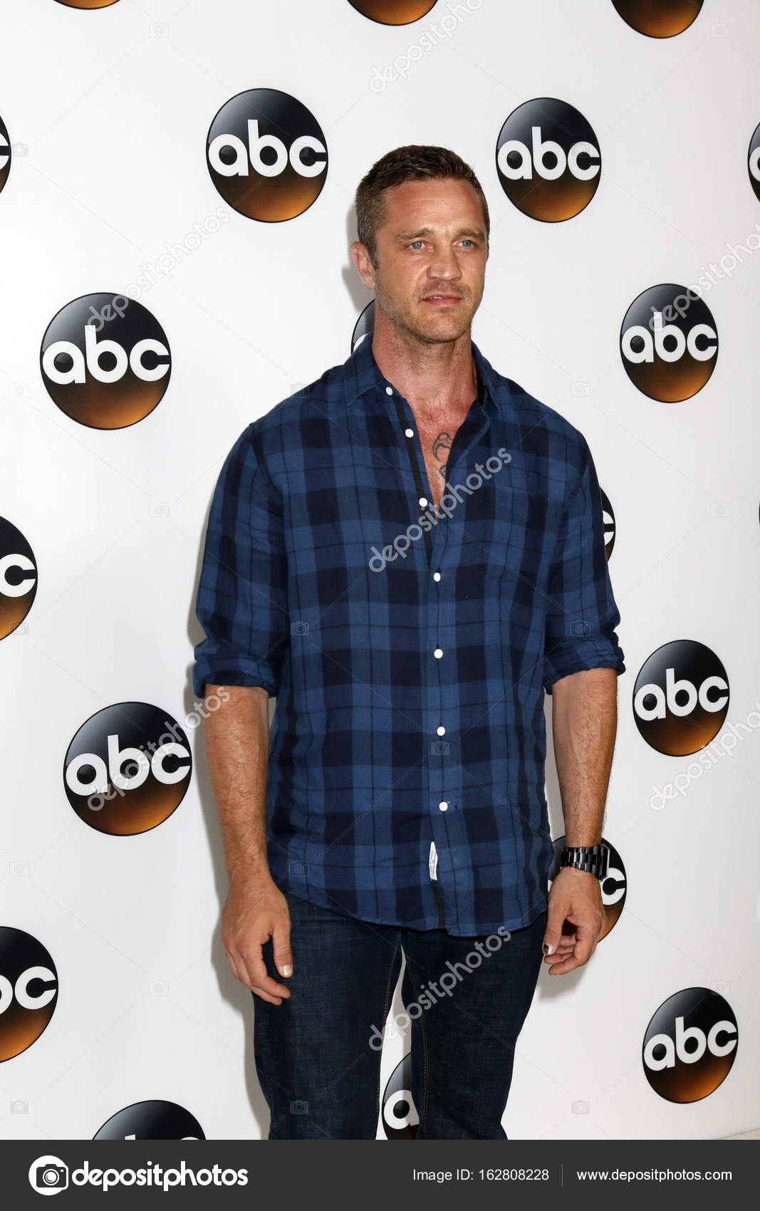 Actor Devon Sawa – Stock Editorial Photo © Jean_Nelson #162808228