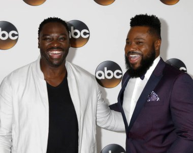 Adewale Akinnuoye-Agbaje, Malcolm-Jamal Warner