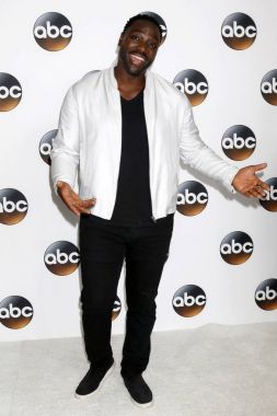 Adewale akinnuoye-agbaje