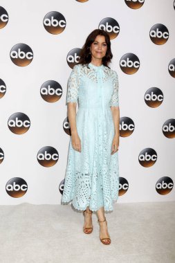 Aktris Bellamy genç