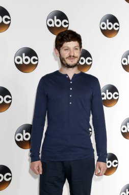 aktör Iwan Rheon