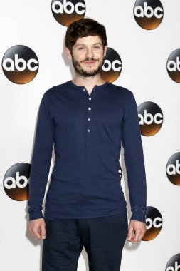 aktör Iwan Rheon