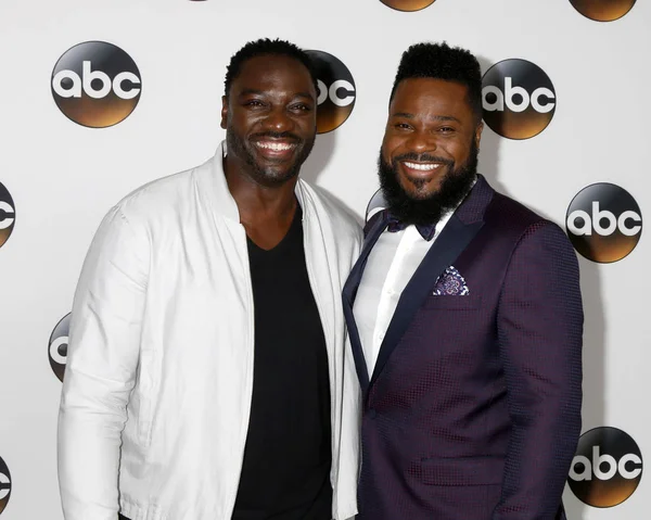 Adewale Akinnuoye-Agbaje, Malcolm-Jamal Warner