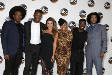 Marcel Spears, Brandon Michael Hall, Lea Michele, Yvette Nicole Brown, Bernard David James, Daveed Diggs