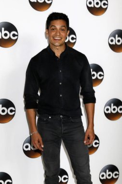 aktör Nicholas Gonzalez 