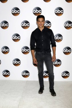 aktör Nicholas Gonzalez 