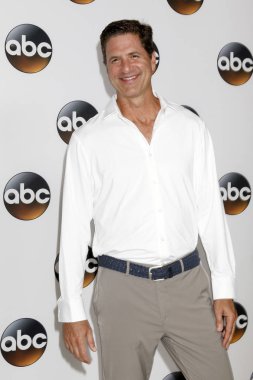 aktör Steve Levitan