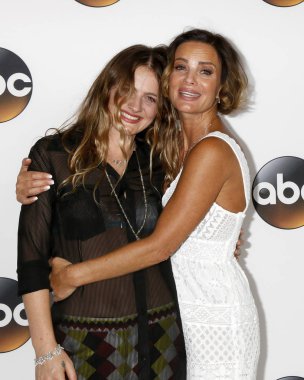 Willow Anwar, Gabrielle Anwar