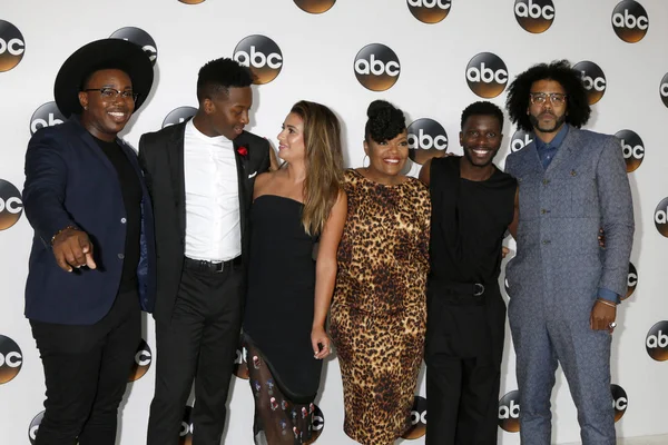 Marcel Spears, Brandon Michael Hall, Lea Michele, Yvette Nicole Brown, Bernard David James, Daveed Diggs