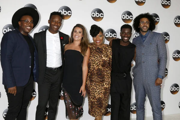 Marcel Spears, Brandon Michael Hall, Lea Michele, Yvette Nicole Brown, Bernard David James, Daveed Diggs