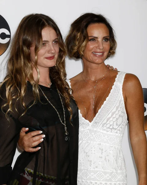 Anwar de sauce, Gabrielle Anwar — Foto de Stock