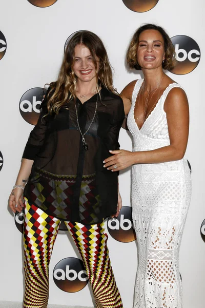 Willow Anwar, Gabrielle Anwar