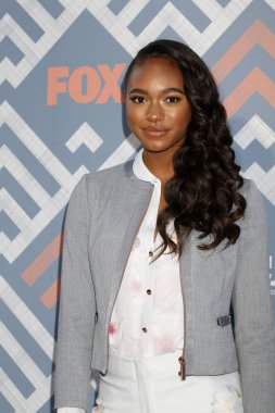 aktris Chandler Kinney