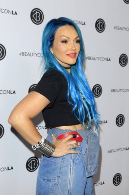 Sanatçı Kandee Johnson olun