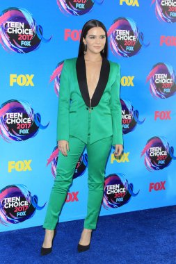 aktris Katie Stevens