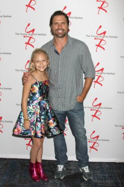 Alyvia Alyn Lind, Joshua Morrow 