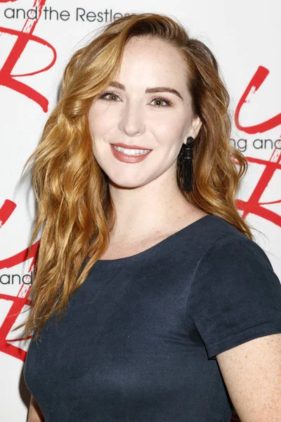 Színésznő Camryn Grimes — Stock Fotó