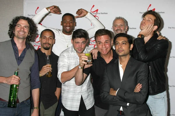 Daniel Hall Bryton James, Darnell Kirkwood, Robert Adamson, Christian Leblanc, Max Shippee, Ryan Ashton — Fotografia de Stock