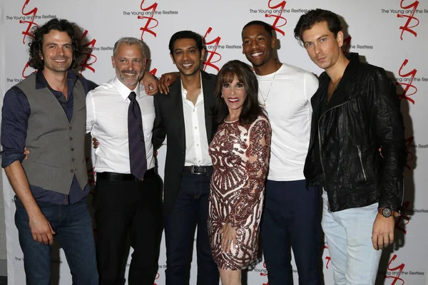 Daniel Hall, Max Shippee, Abhi Sinha, Darnell Kirkwood, Ryan Ashton, Kate Linder — Photo