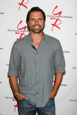 aktör Joshua Morrow