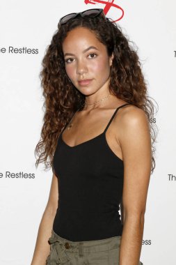 aktris Lexi Stevenson 