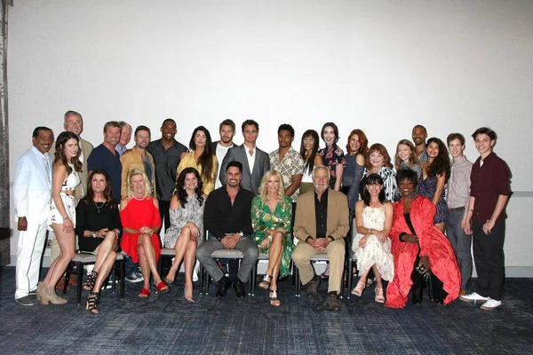 Cesur ve güzel oyuncular, fanlar