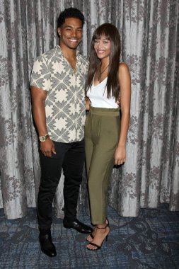 Roma Flynn, saltanatı Edwards 