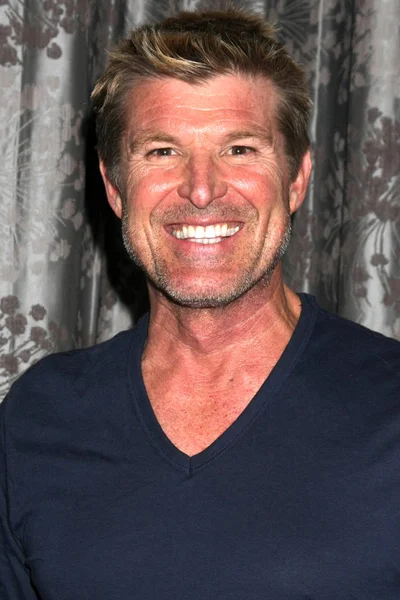 oyuncu Winsor Harmon