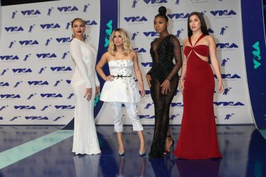 Beşinci uyum, Dinah Jane, Ally Brooke, Normani Kordei, Lauren Jauregui 