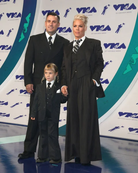 Carey Hart, Willow Sage Hart, Pink — Stock Photo, Image