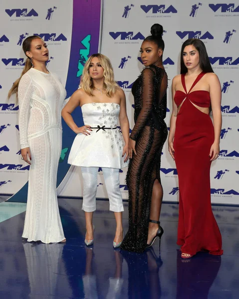 Fifth Harmony, Dinah Jane, Ally Brooke, Normani Kordei, Lauren Jauregui — Stock Photo, Image