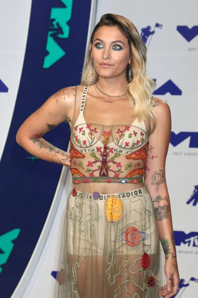 modeli Paris Jackson