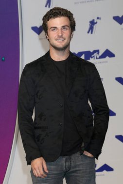 Beau Mirchoff 2017 Mtv Video Müzik Ödülleri'nde 