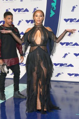  Hazel-E 2017 Mtv Video Müzik Ödülleri'nde