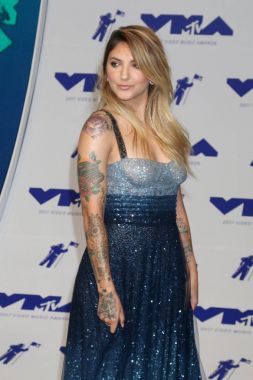 şarkıcı Julia Michaels 