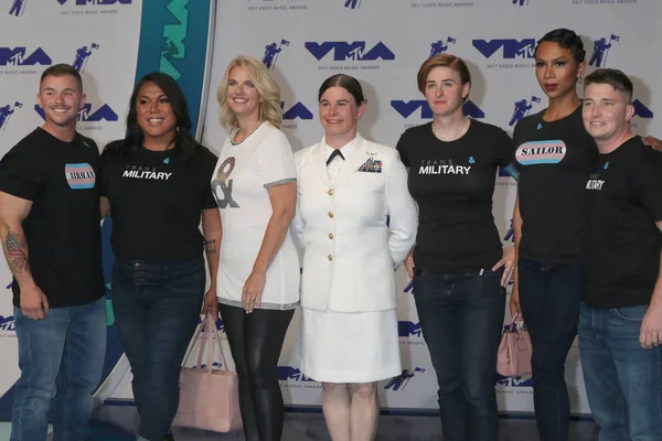 Sarah Kate Ellis in white t-shirt, Transgender Service People — Stock Photo, Image