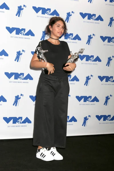 Şarkıcı Alessia Cara 